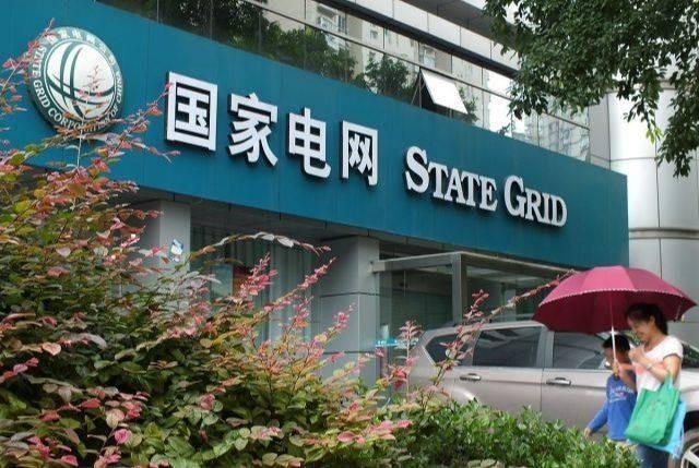 满街木头杆？专家：你以为美国不想吗？凯发k8登录中国电线杆用水泥而美国(图6)